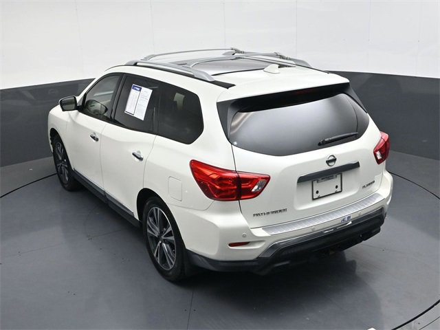 Used 2019 Nissan Pathfinder Platinum image 27