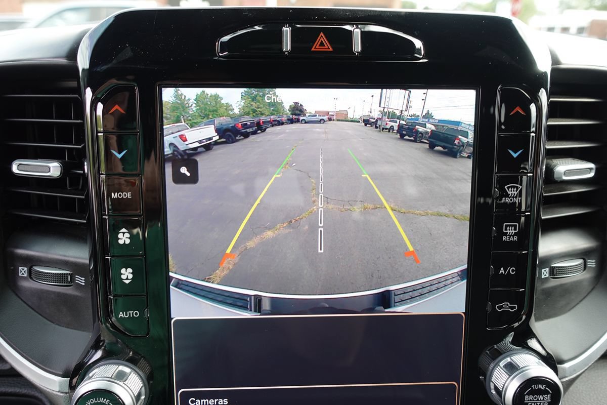 Used 2023 RAM 1500 Big Horn AWD/4WD image 46