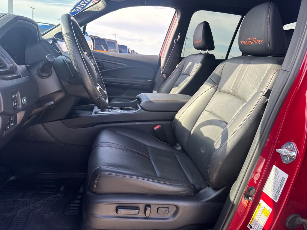 Used 2025 Honda Ridgeline TrailSport image 14