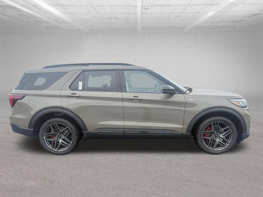 New 2026 Ford Explorer ST-Line AWD/4WD image 2