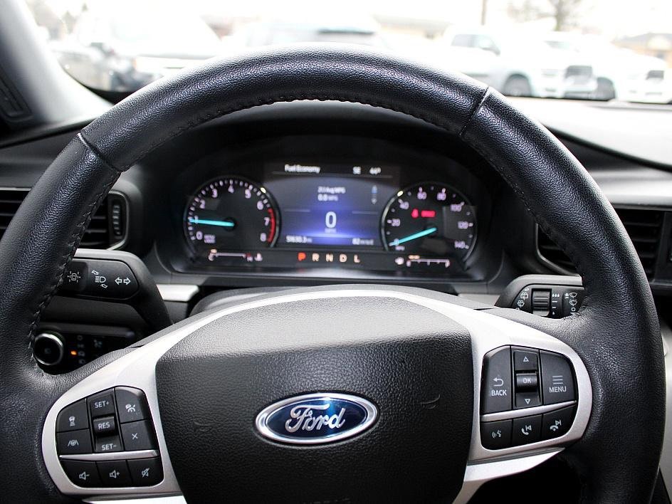 Used 2023 Ford Explorer XLT w/ Equipment Group 202A image 20