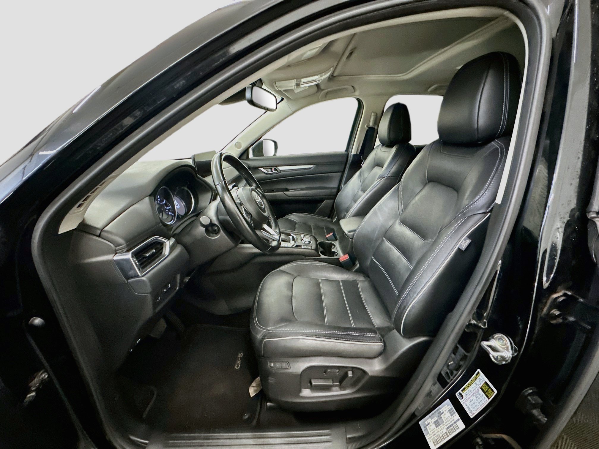 Used 2025 MAZDA CX-5 AWD 2.5 S w/ Preferred Package image 13