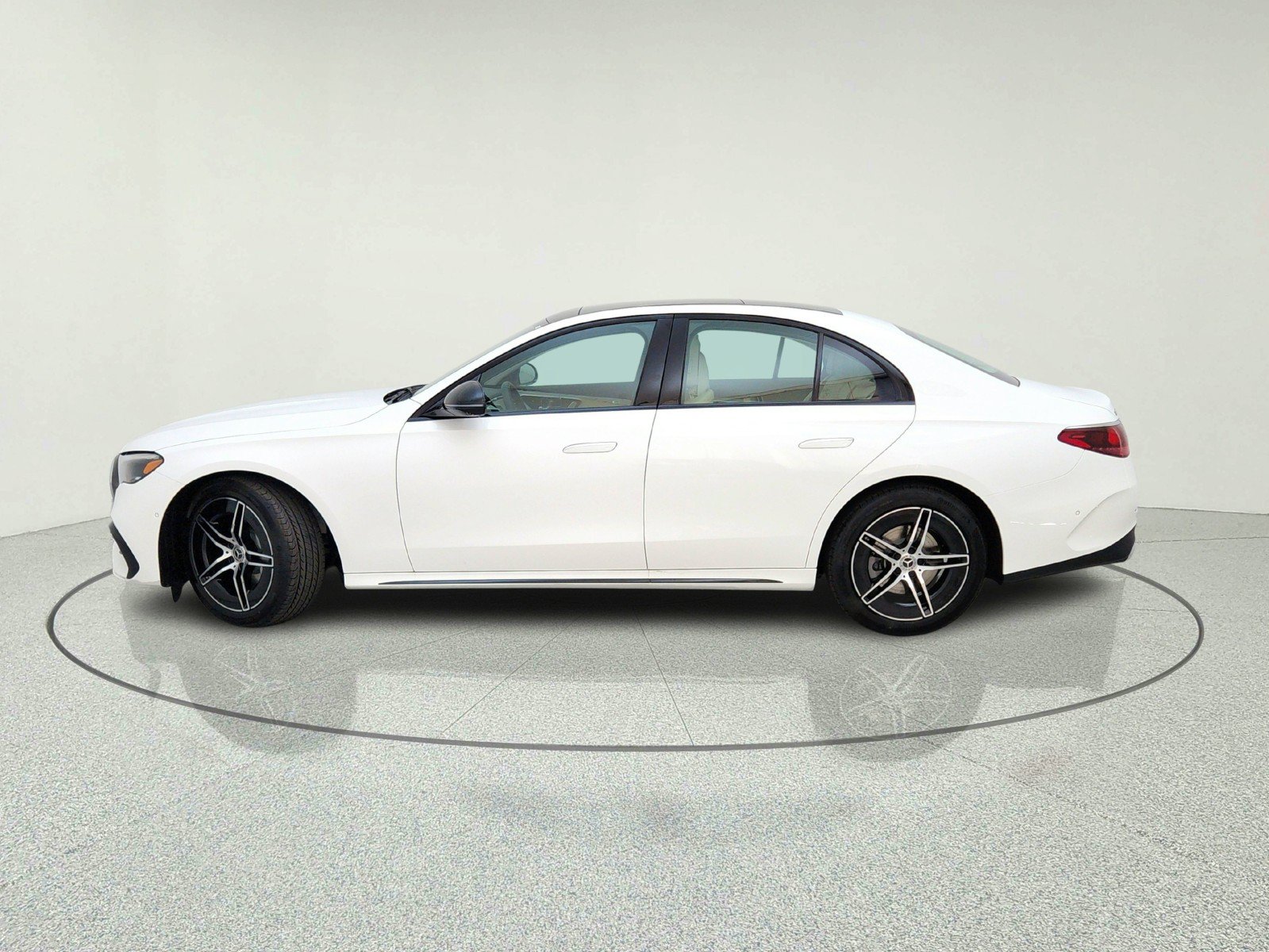 New 2026 Mercedes-Benz E 350 4MATIC Sedan image 14