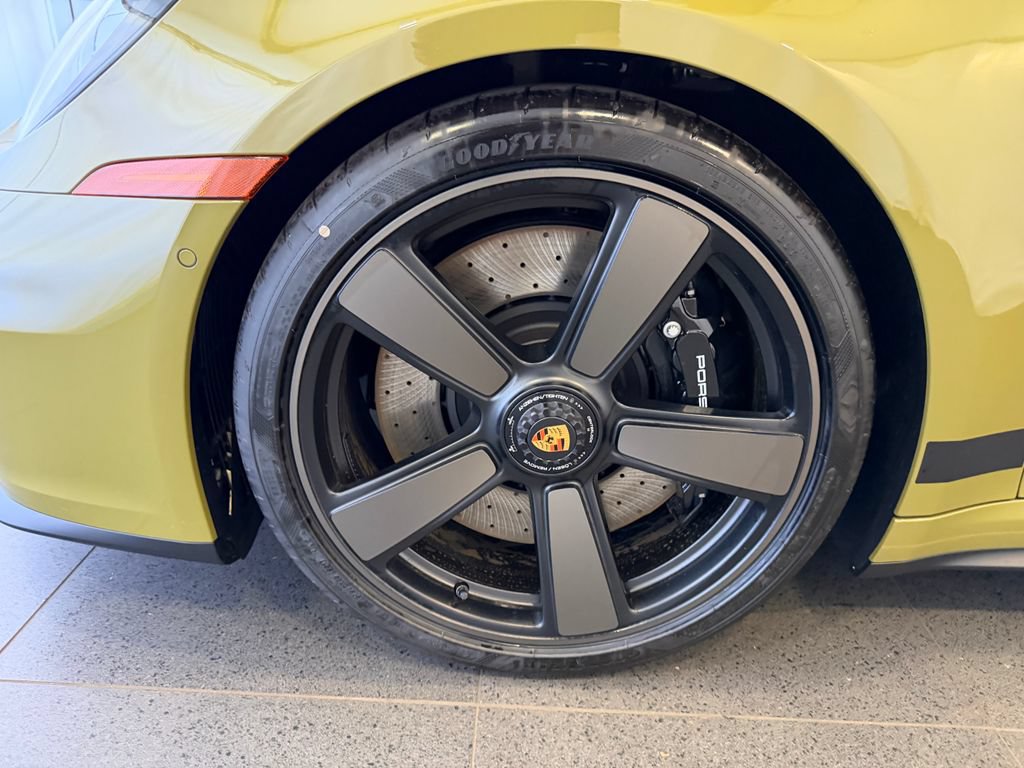 New 2026 Porsche 911 GTS RWD image 11