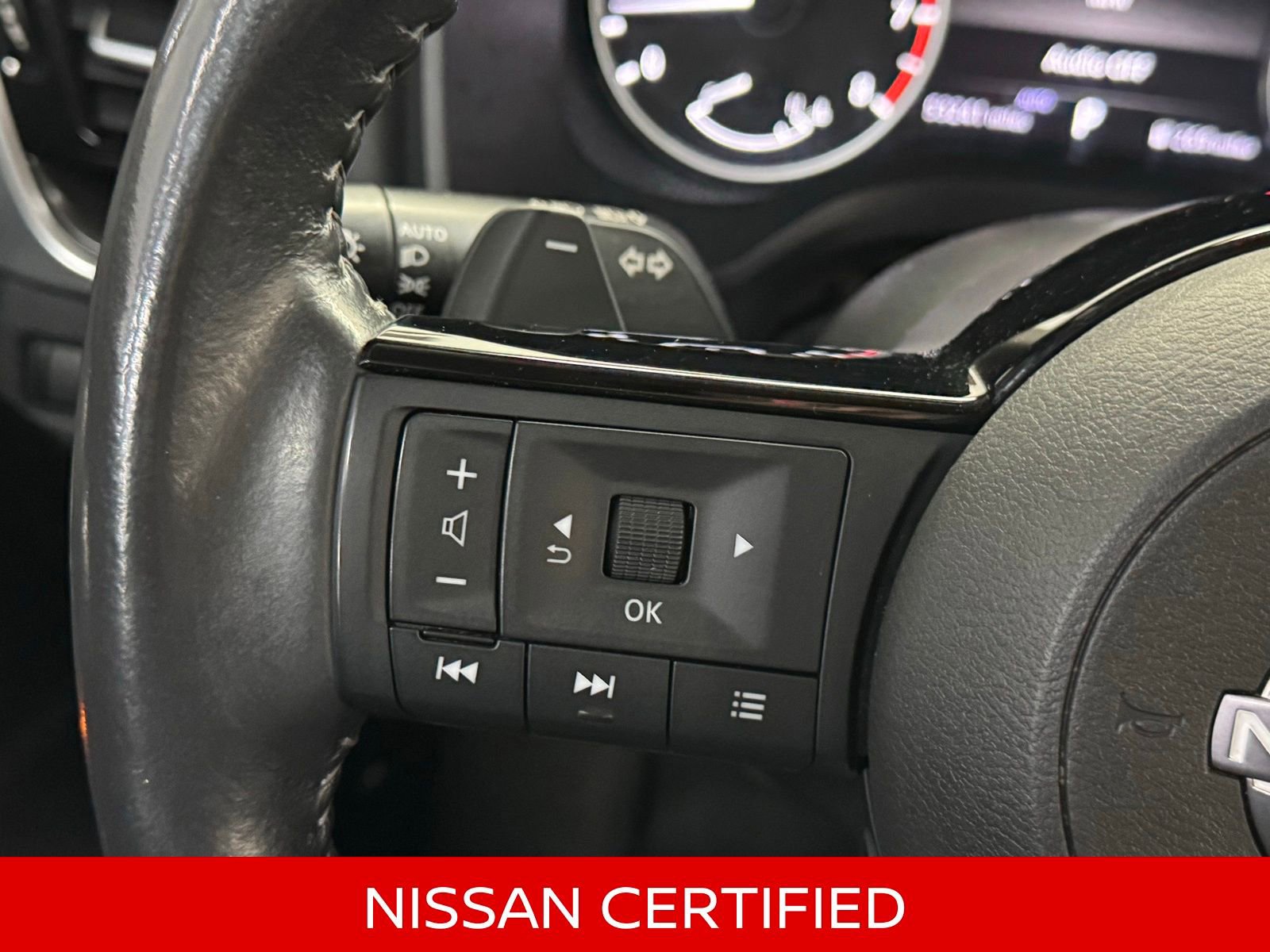 Certified 2022 Nissan Rogue SV w/ SV Premium Package image 25