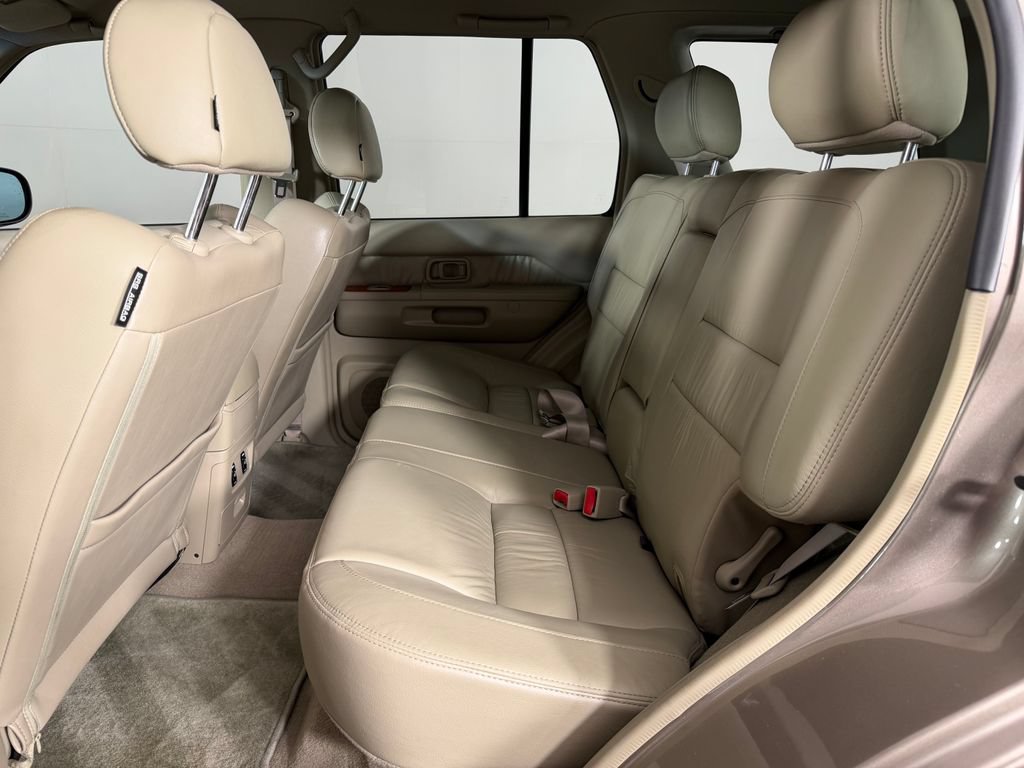 Used 2002 INFINITI QX4 4WD w/ (X03) Heated Seats Pkg image 18