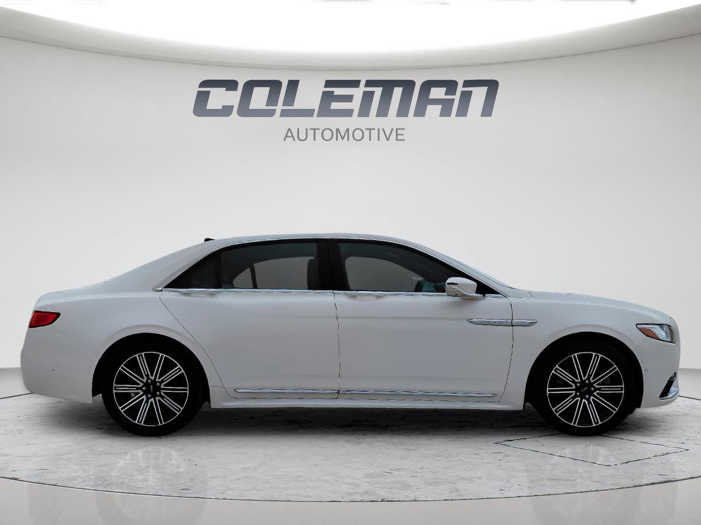 Used 2018 Lincoln Continental Reserve AWD/4WD image 10