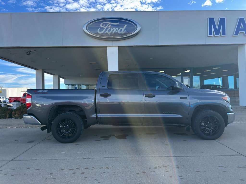 Used 2020 Toyota Tundra SR5 image 7