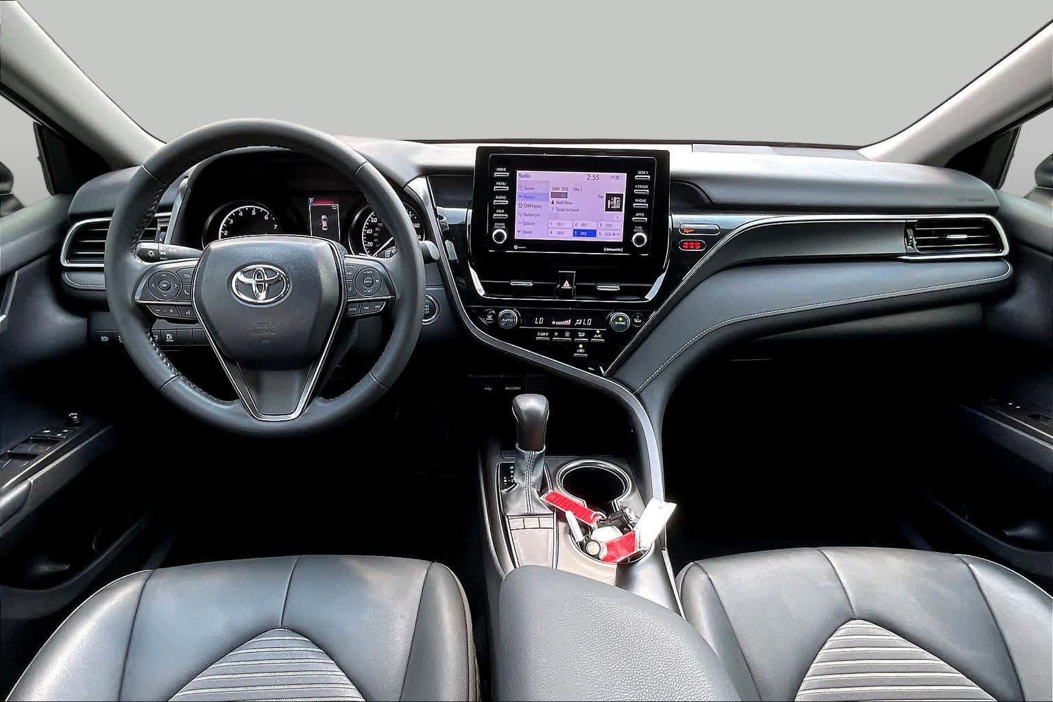 Used 2024 Toyota Camry SE w/ Convenience Package FWD image 15
