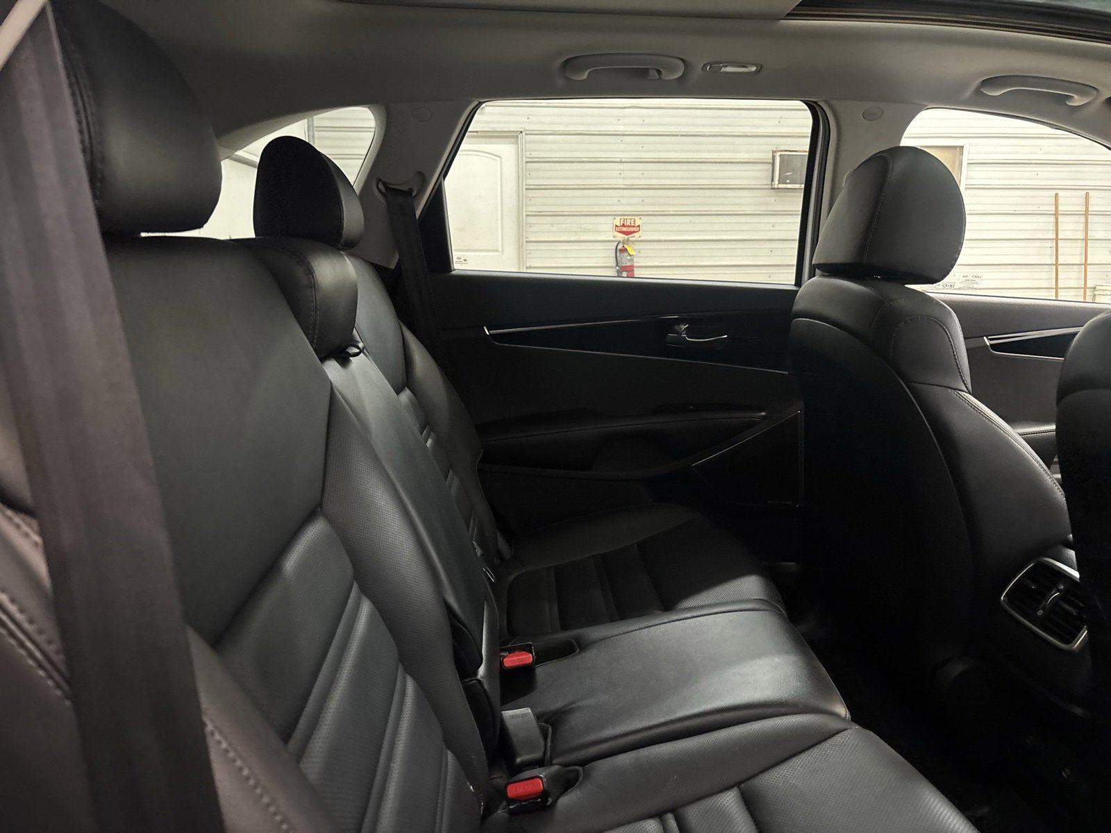 Used 2020 Kia Sorento SX image 35