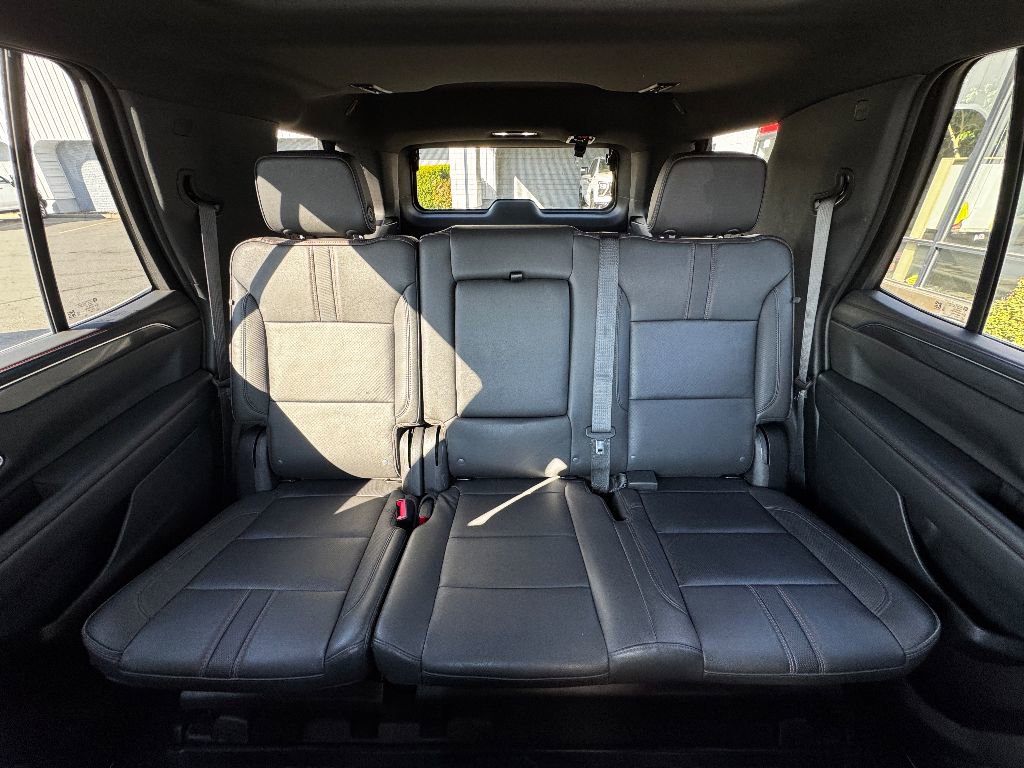 Used 2023 Chevrolet Tahoe RST image 4