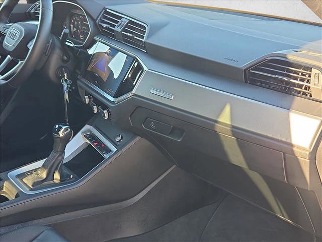 Used 2025 Audi Q3 2.0T Premium image 20