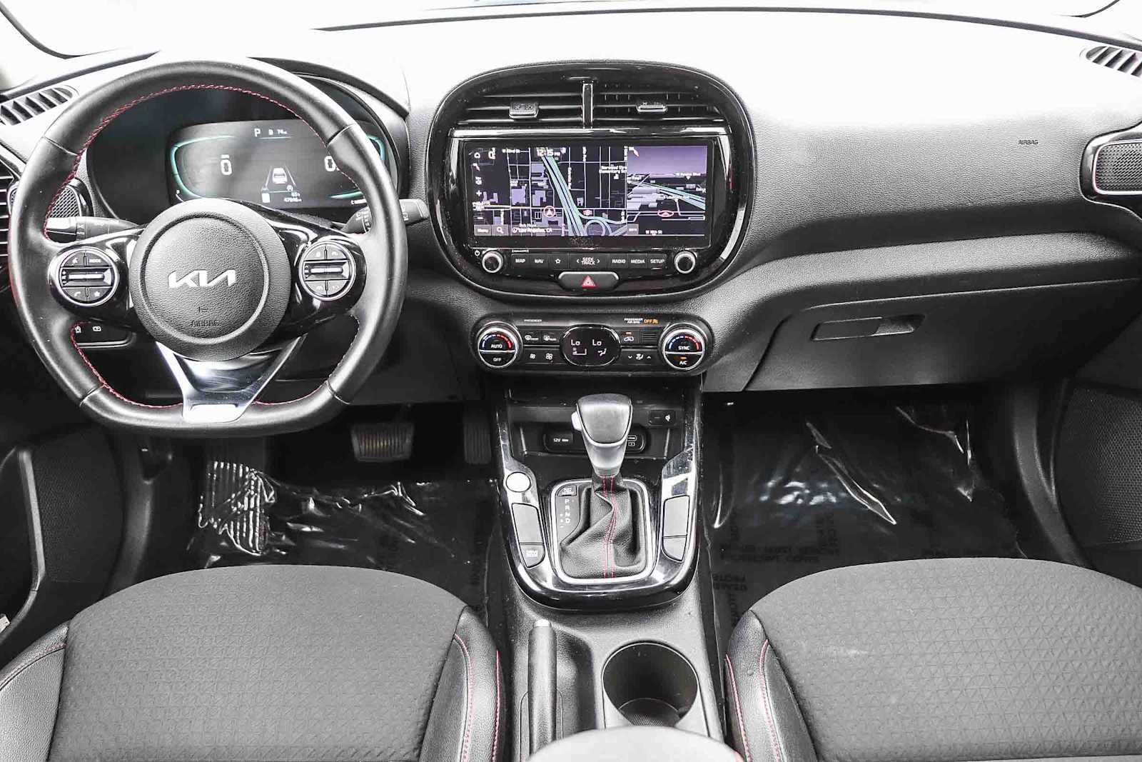 Used 2023 Kia Soul GT-Line FWD image 14