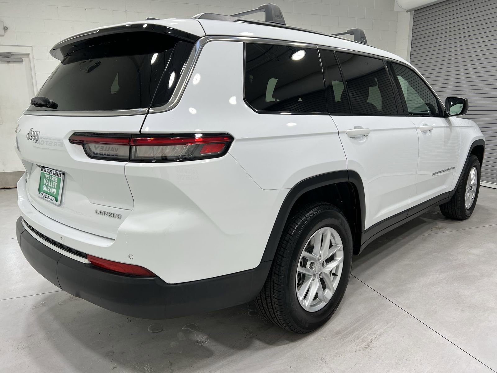 Used 2024 Jeep Grand Cherokee L Laredo w/ Luxury Tech Group I image 8