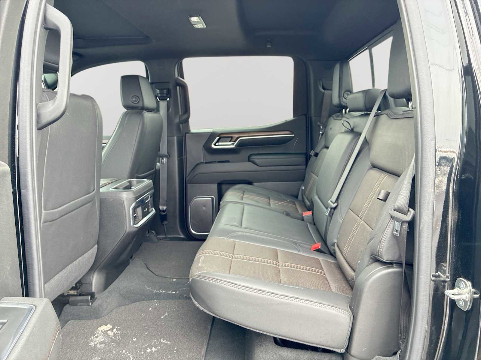 Certified 2024 Chevrolet Silverado 1500 High Country w/ Technology Package image 26