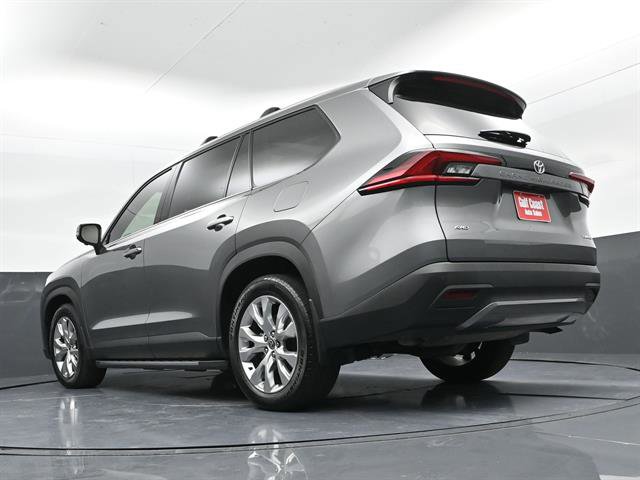 Certified 2025 Toyota Grand Highlander AWD image 34
