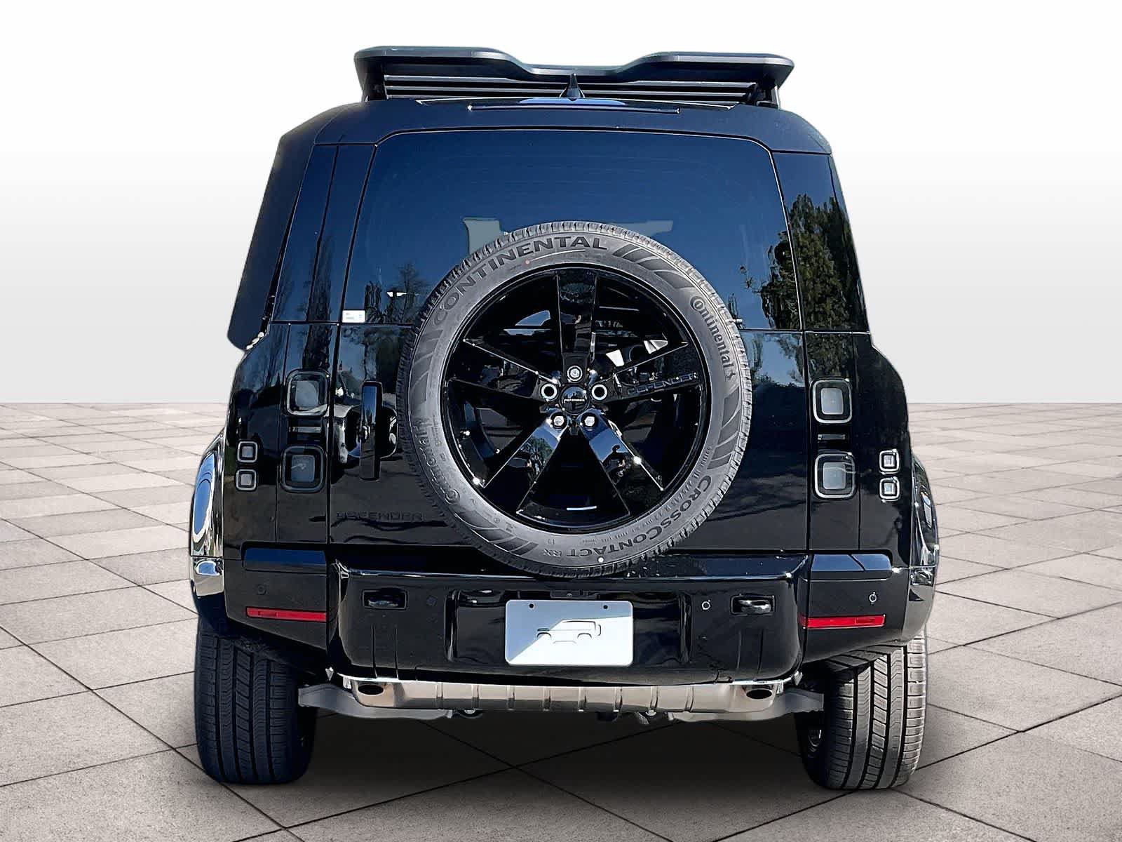 New 2026 Land Rover Defender 110 X-Dynamic SE AWD/4WD image 6