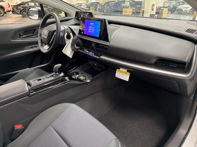New 2026 Toyota Prius LE image 13