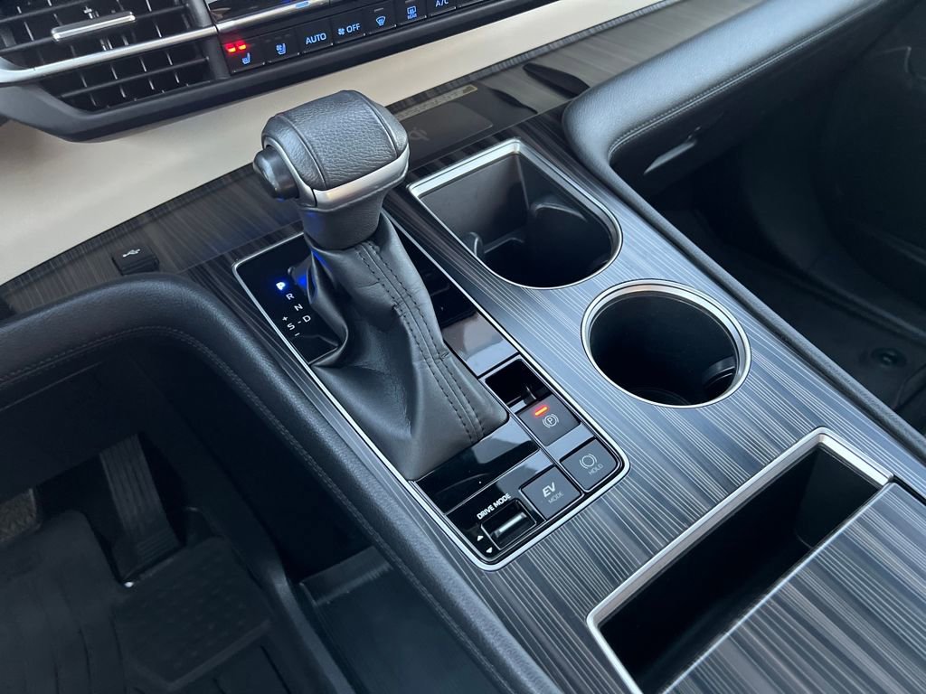 Used 2022 Toyota Sienna Platinum image 29