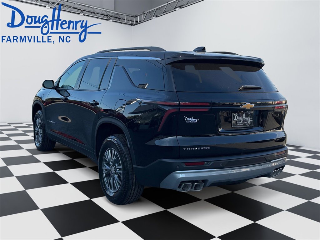 New 2026 Chevrolet Traverse LT image 3