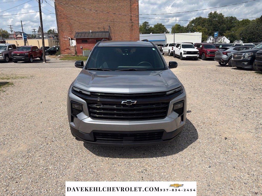 Used 2026 Chevrolet Traverse LT w/ Midnight/Sport Edition AWD/4WD image 9