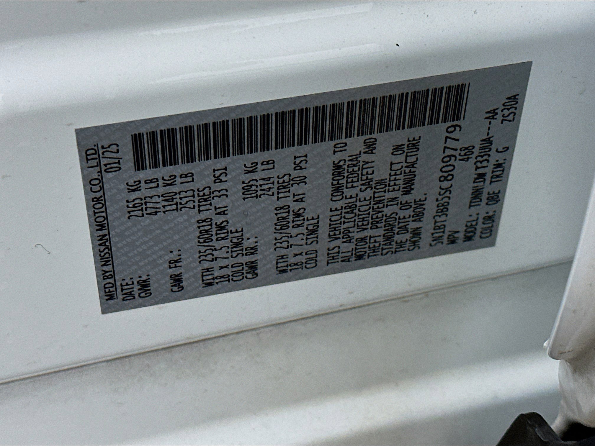 Used 2025 Nissan Rogue SV image 12