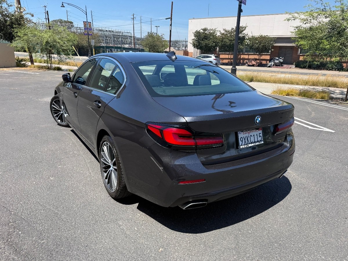 Used 2023 BMW 530e w/ Convenience Package RWD image 10