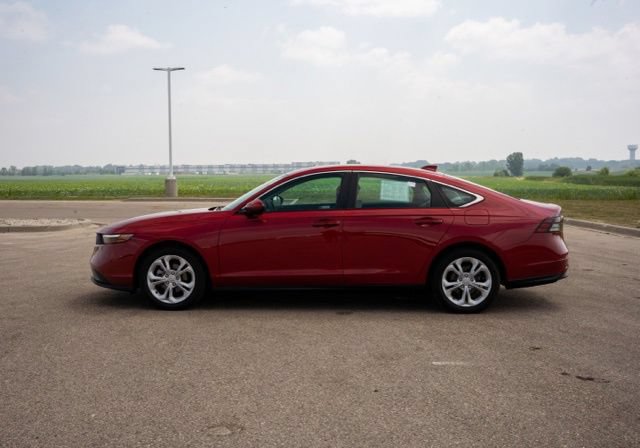 Used 2025 Honda Accord LX image 4
