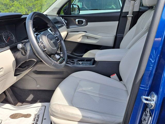 Used 2022 Kia Sorento S w/ Panoramic Sunroof Package FWD image 20