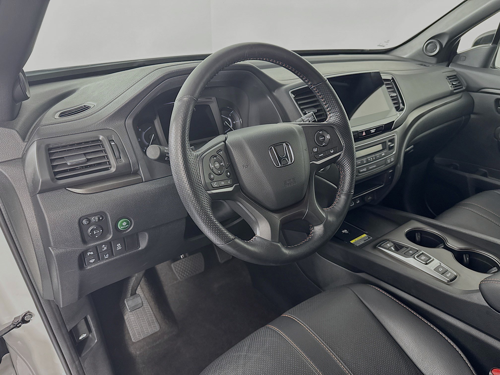 Certified 2024 Honda Passport TrailSport image 9