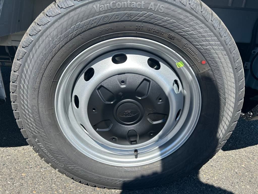 New 2025 Ford Transit 250 148 Medium Roof w/ Load Area Protection Package RWD image 29