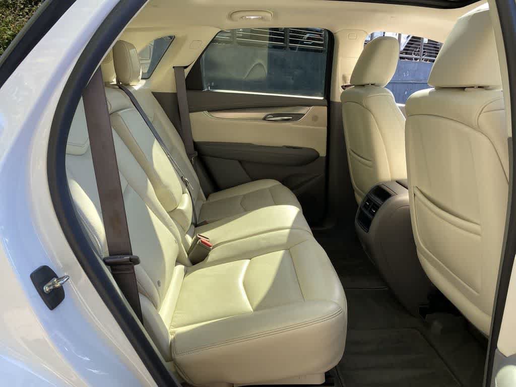 Used 2017 Cadillac XT5 Premium Luxury w/ Driver Assist Package AWD/4WD image 19
