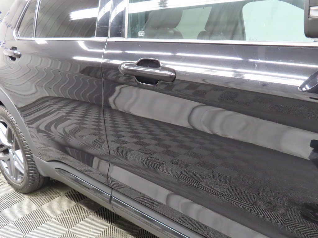 Used 2025 Ford Explorer ST image 31