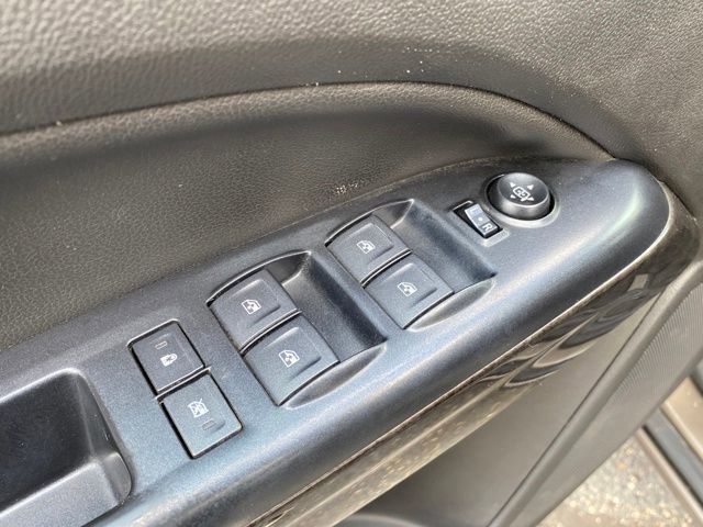 Certified 2017 GMC Canyon SLT w/ Driver Alert Package image 18