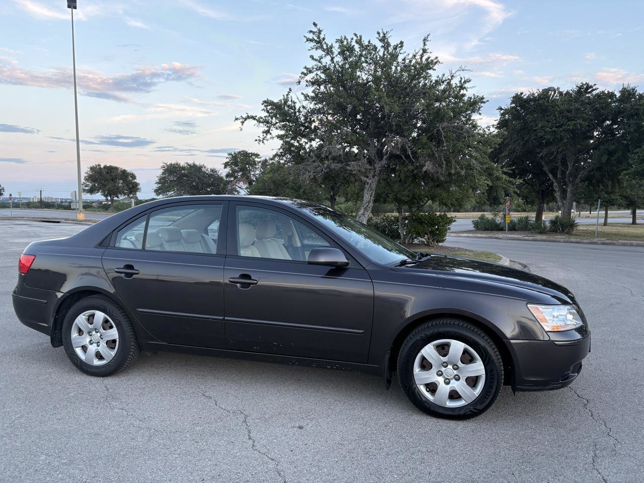 Used 2010 Hyundai Sonata GLS FWD image 47