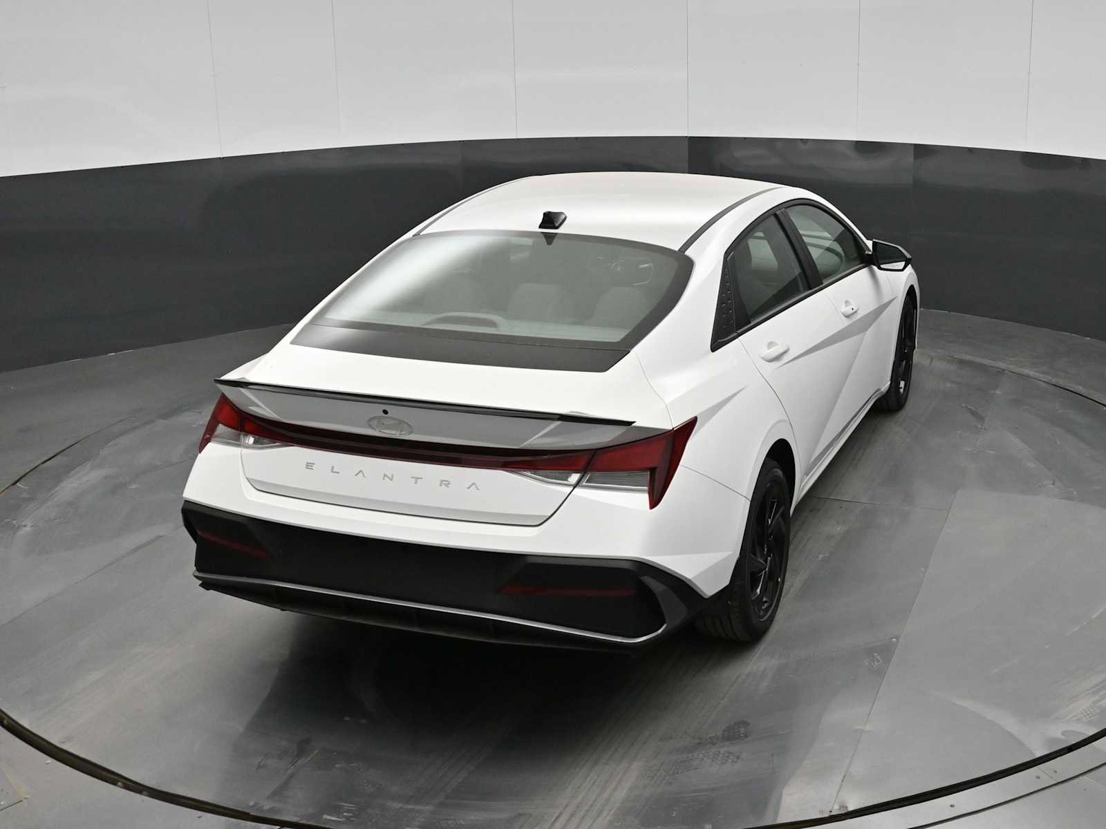 New 2026 Hyundai Elantra Sport FWD image 29