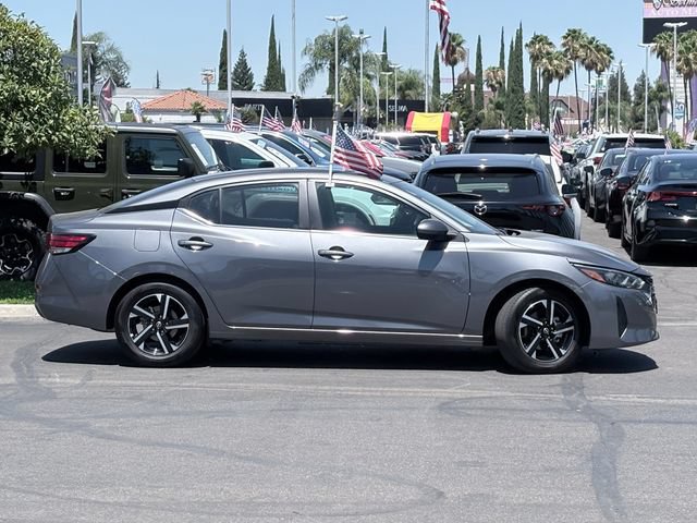 Used 2025 Nissan Sentra SV FWD image 4