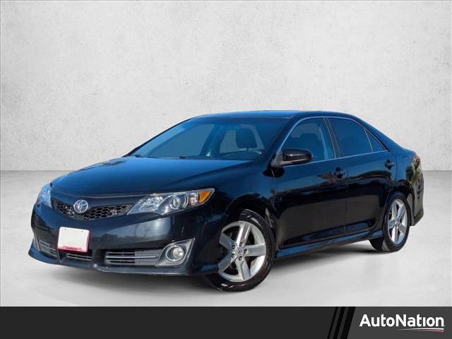 Used 2014 Toyota Camry SE