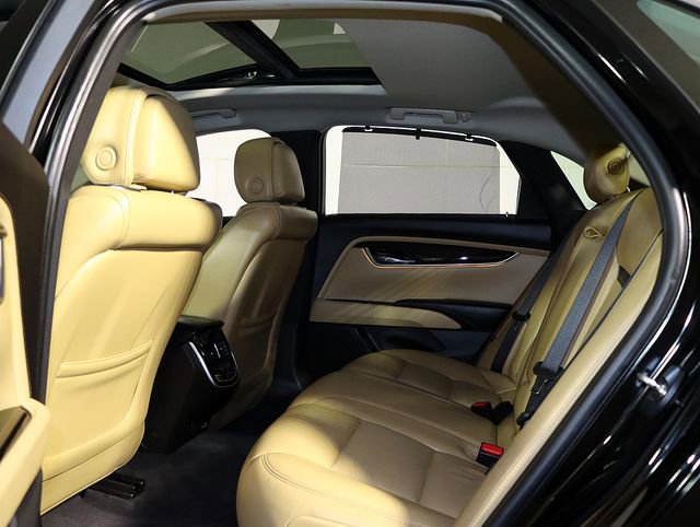 Used 2013 Cadillac XTS Premium FWD image 13