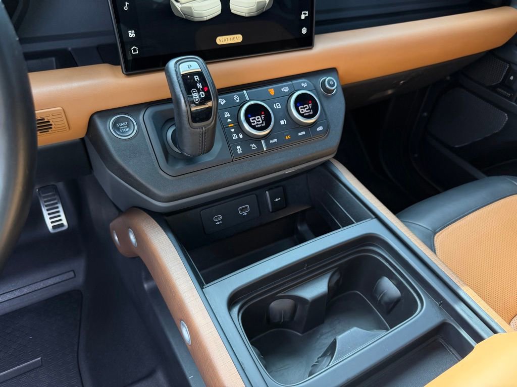 Used 2022 Land Rover Defender 110 X AWD/4WD image 21