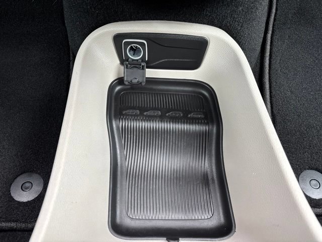 Used 2024 Chrysler Pacifica Limited FWD image 26