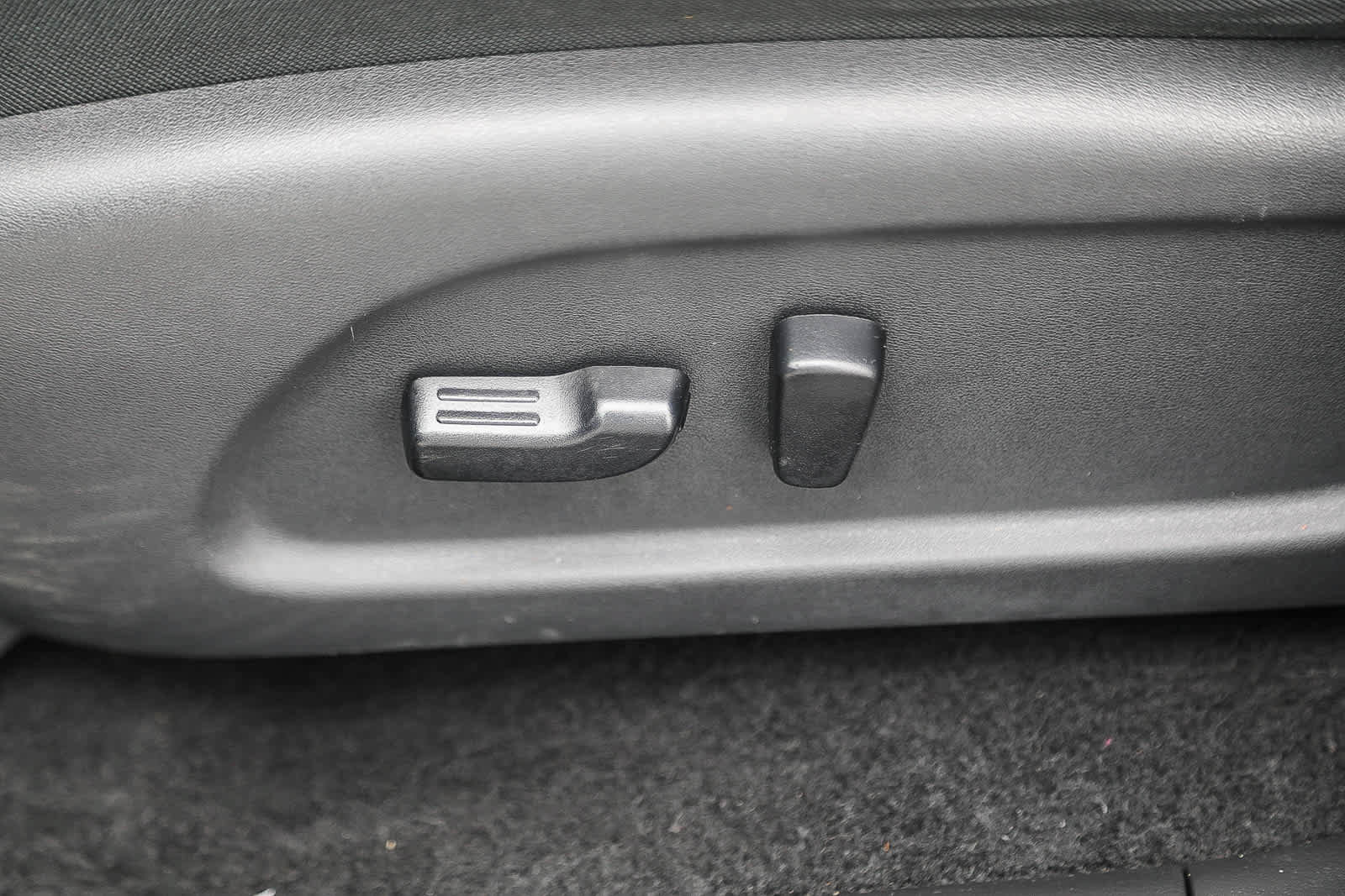 Used 2019 Nissan Pathfinder SV FWD image 19
