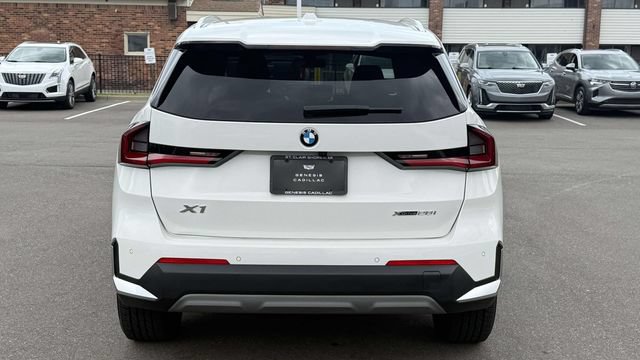 Used 2023 BMW X1 xDrive28i AWD/4WD image 7