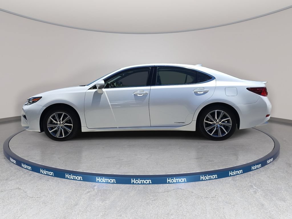 Used 2016 Lexus ES 300h w/ Navigation System Package FWD image 9