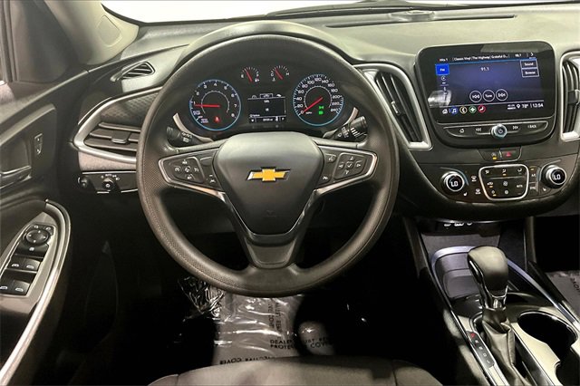 Used 2023 Chevrolet Malibu LT image 8