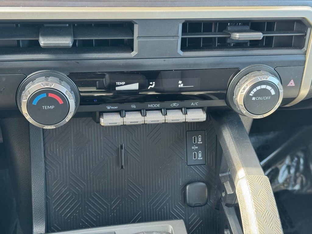 Certified 2024 Toyota Tacoma SR5 AWD/4WD image 15