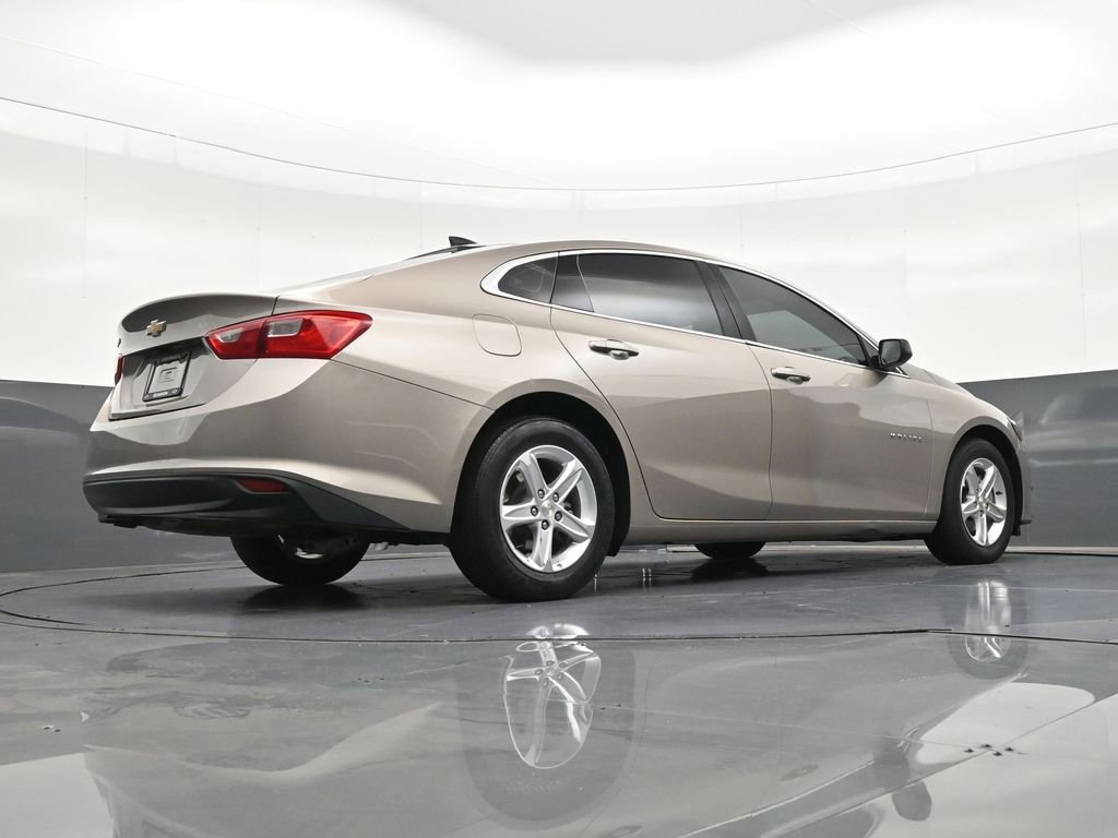 Used 2022 Chevrolet Malibu LS FWD image 32