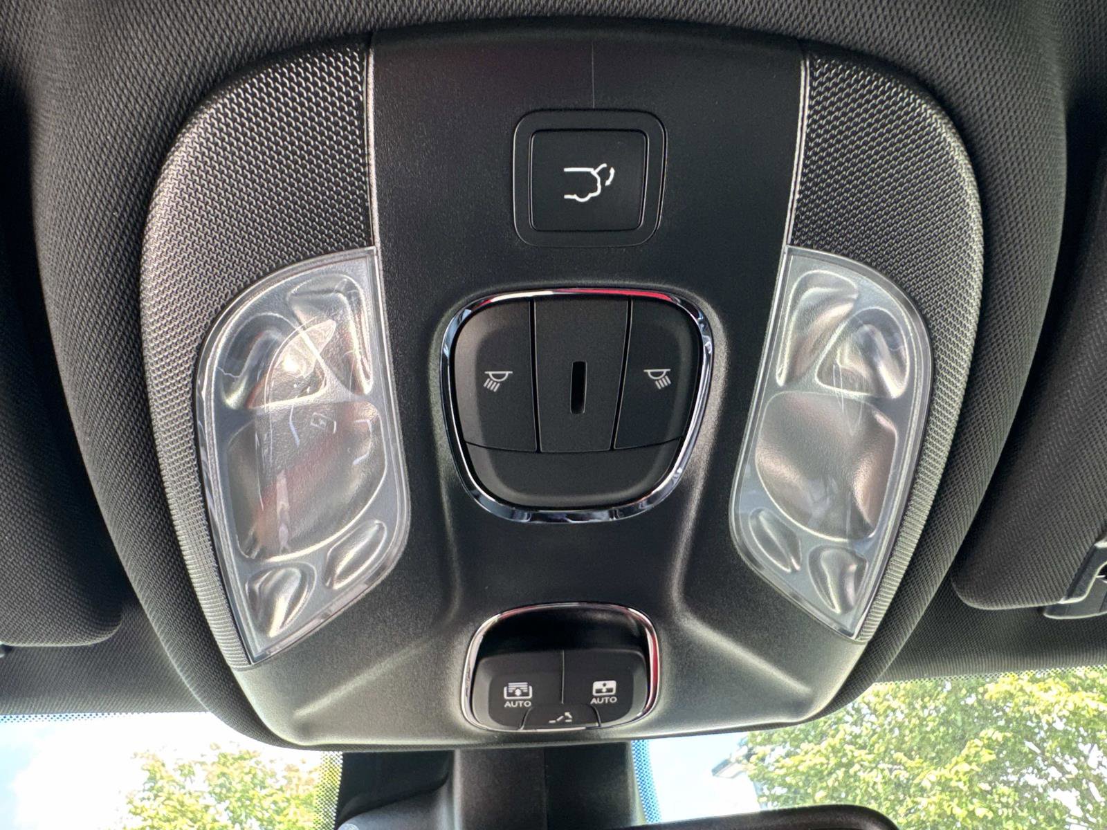 New 2026 Jeep Compass Limited image 24