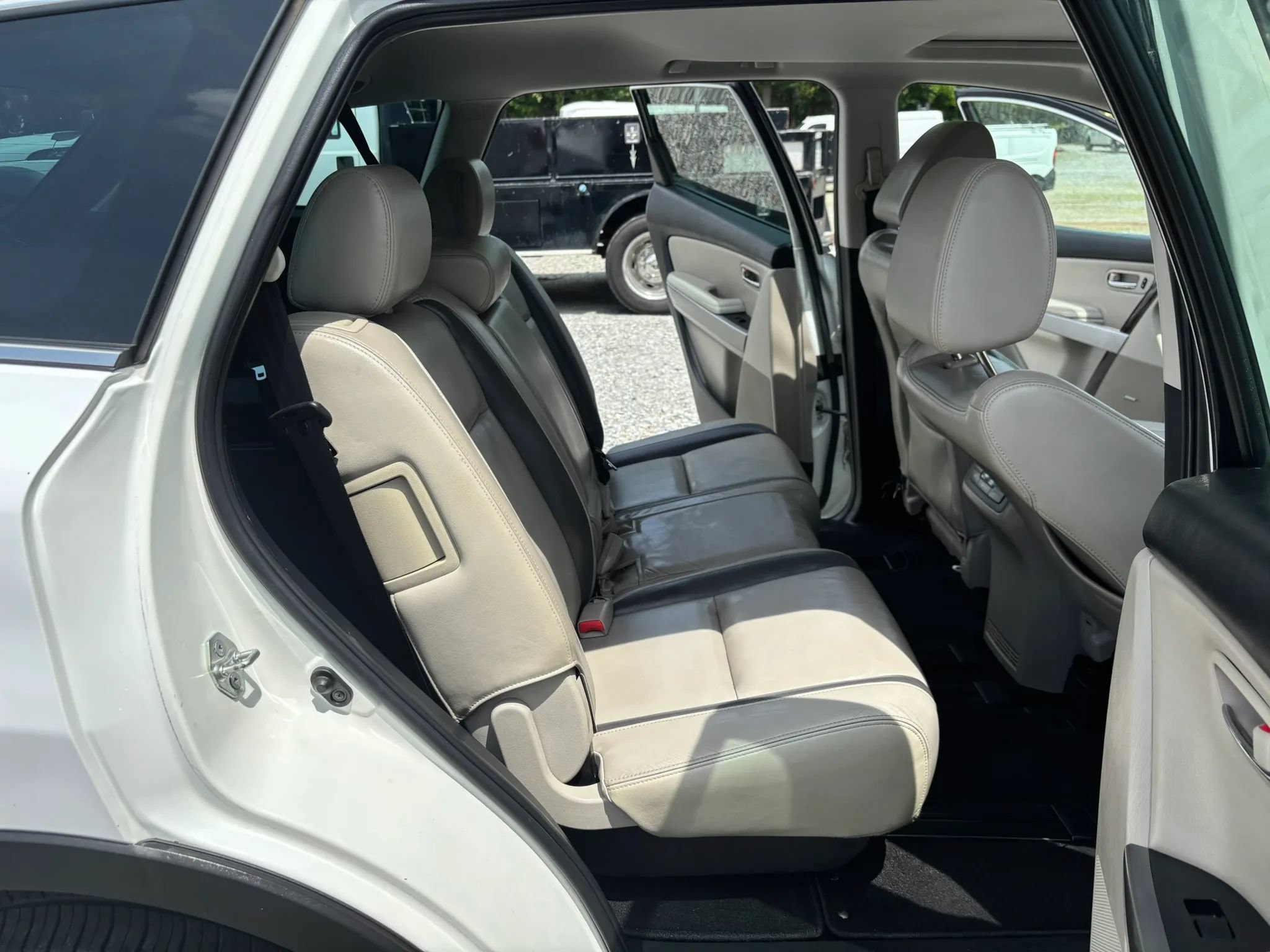 Used 2010 MAZDA CX-9 Grand Touring w/ Moonroof & Bose Audio Pkg AWD/4WD image 18