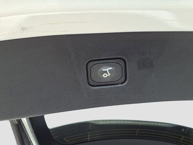 Used 2022 Ford Edge ST-Line AWD/4WD image 8